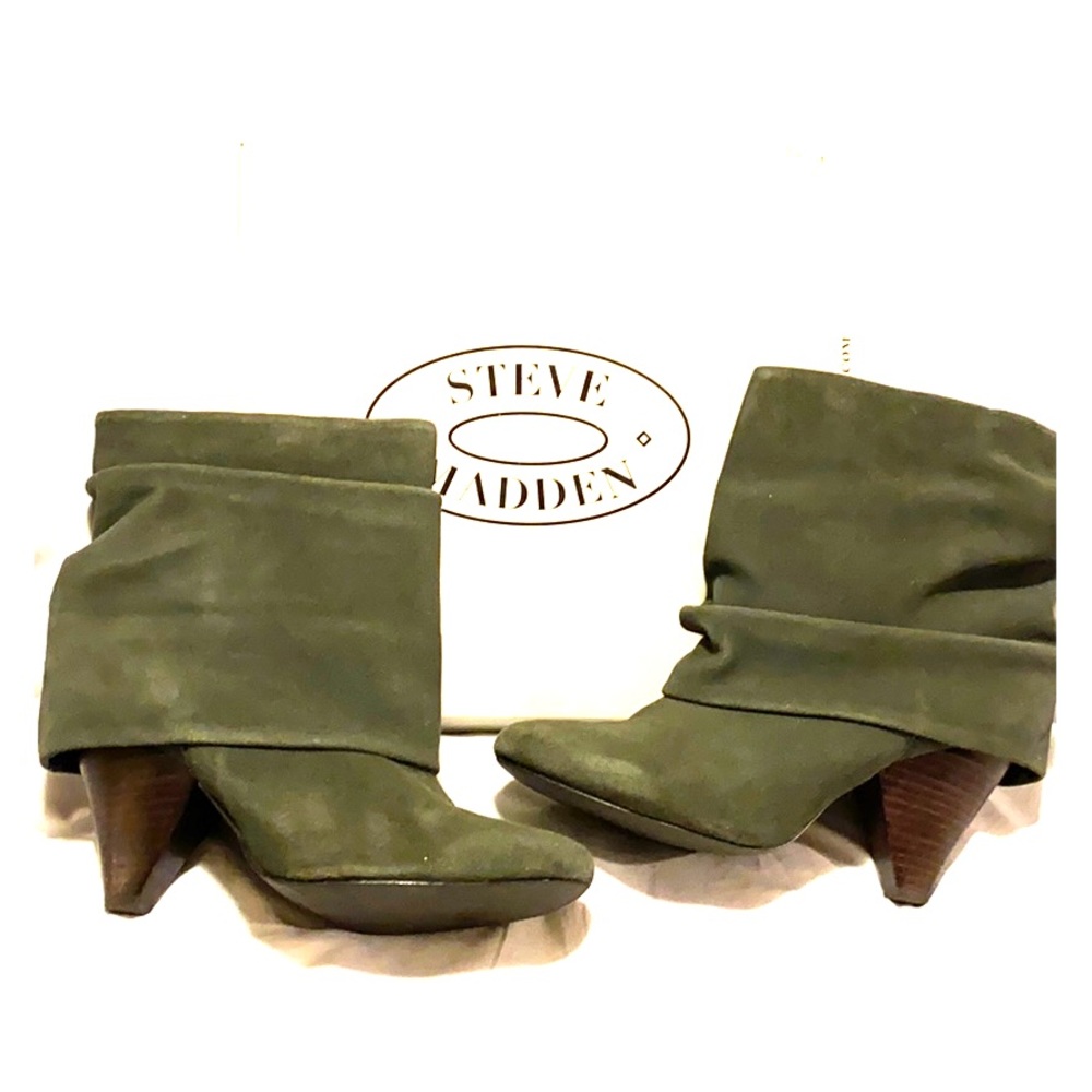 Steve Madden “Carlsen” Grey Suede Boots - Size 10